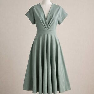 BLUZAT fit & flare sage green midi dress pockets short sleeve. SIZE MEDIUM-NWT.